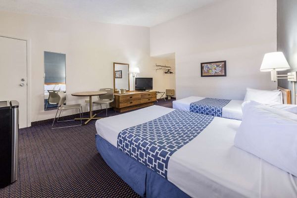 Hotel Econo Lodge Conference Center (Allentown)